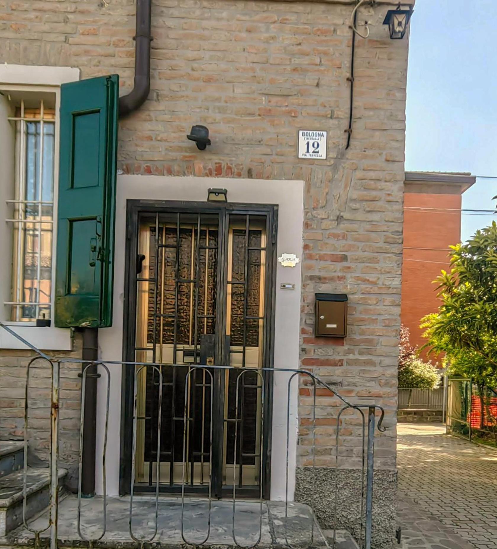 Gara Holiday Home- Bologna Airport Suite Exterior foto